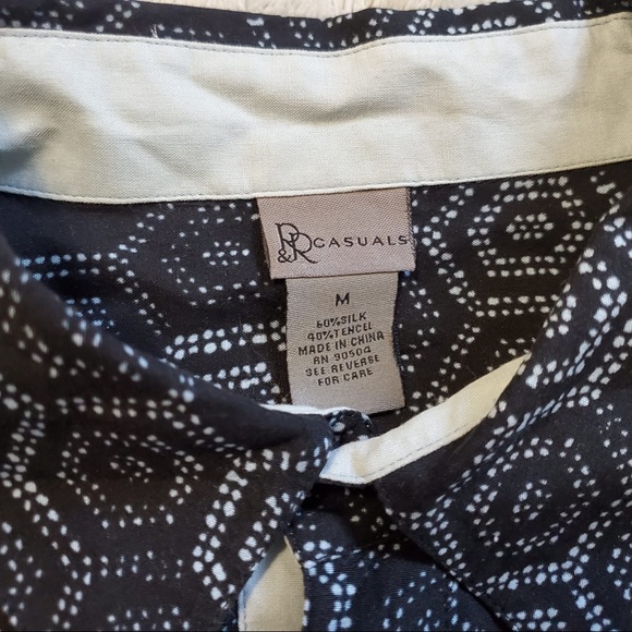 Black silk button up - Picture 3 of 3